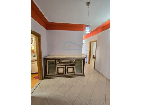 Shitet, Apartament 3+1, Unaza e Re, Tiranë. AREA41940