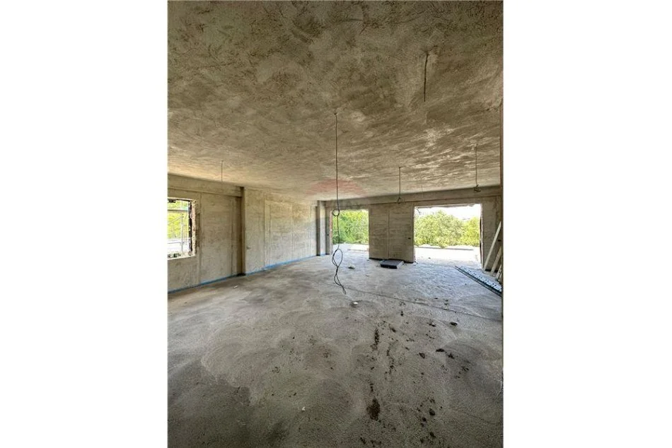 Tirane, shitet apartament 2+1 Kati 1, 104 m² 175.750 € (Liqeni i Thatë)