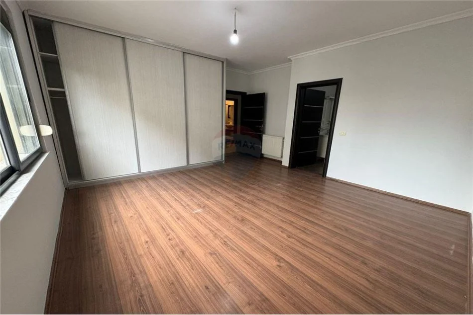 Tirane, jepet me qera apartament 2+1 Kati 5, 124 m² 500 € (Milto Sotir Gura - Astir - Fabrika e Miellit)