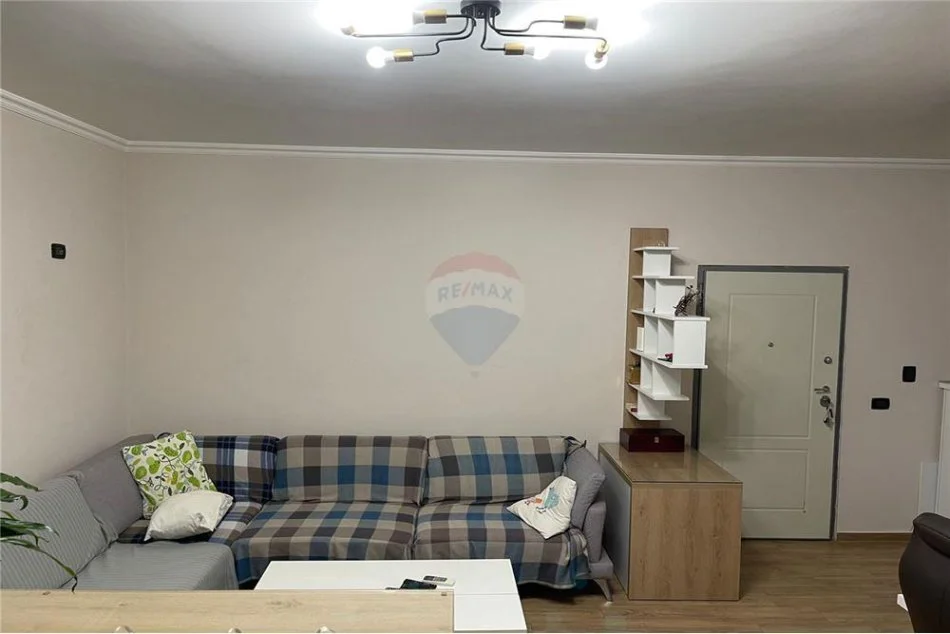 Tirane, shitet apartament 2+1 Kati 2, 117 m² 165.000 € (Kopshti Botanik)