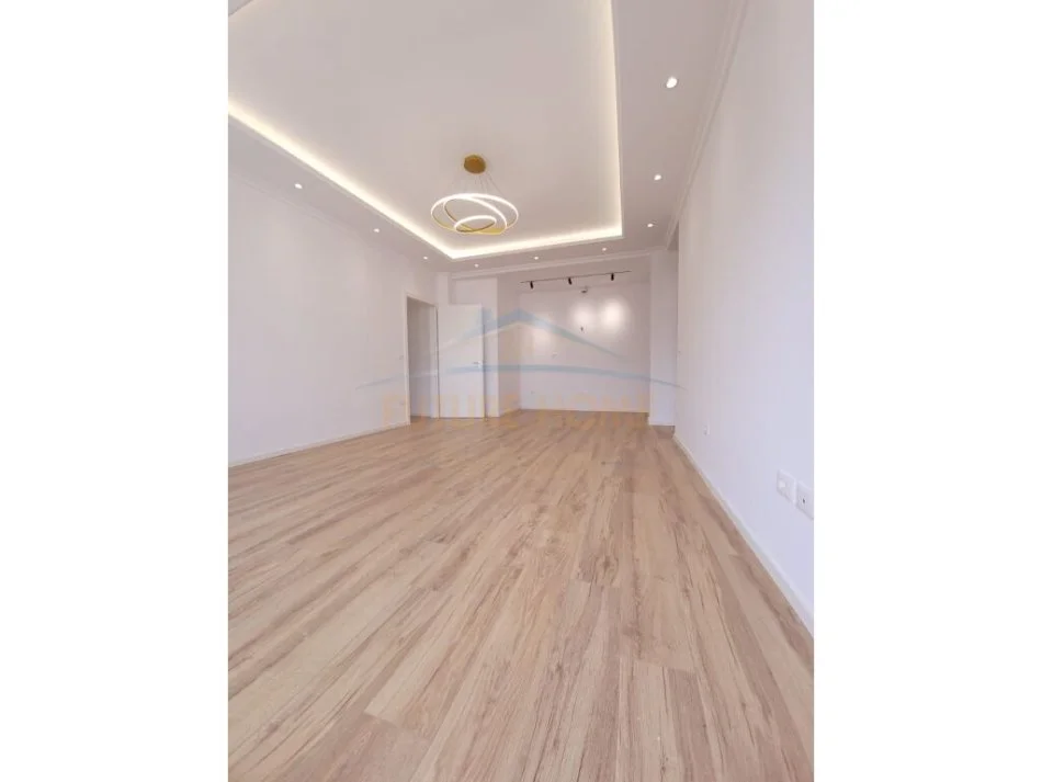 Tirane, shitet apartament 2+1 , 95 m² 210.000 € (Zogu i Zi) 	 AREA41040