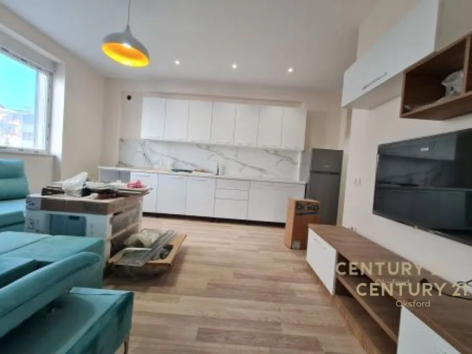 Tirane, shitet apartament 1+1 Kati 2, 62 m² 133.000 € (liqeni i thate)