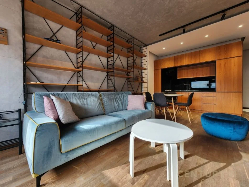 Tirane, jepet me qera vetem 1 dhome 1+1 Kati 4, 53 m² 550 € (liqeni i thate)