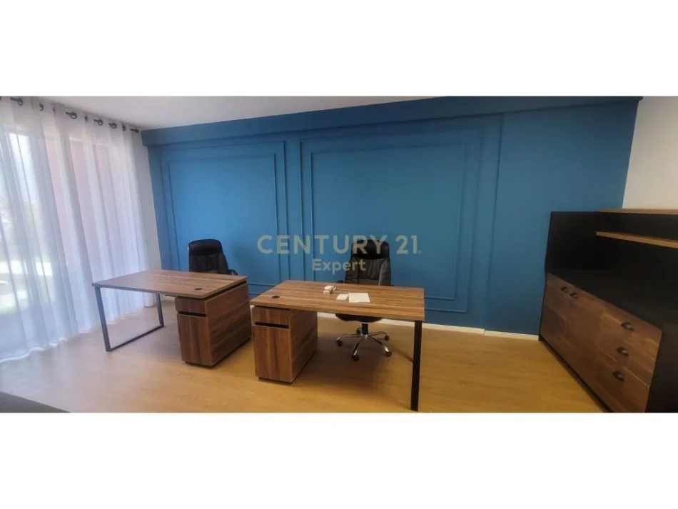 Tirane, jepet me qera apartament 1+1 Kati 3, 68 m² 450 € (astir)