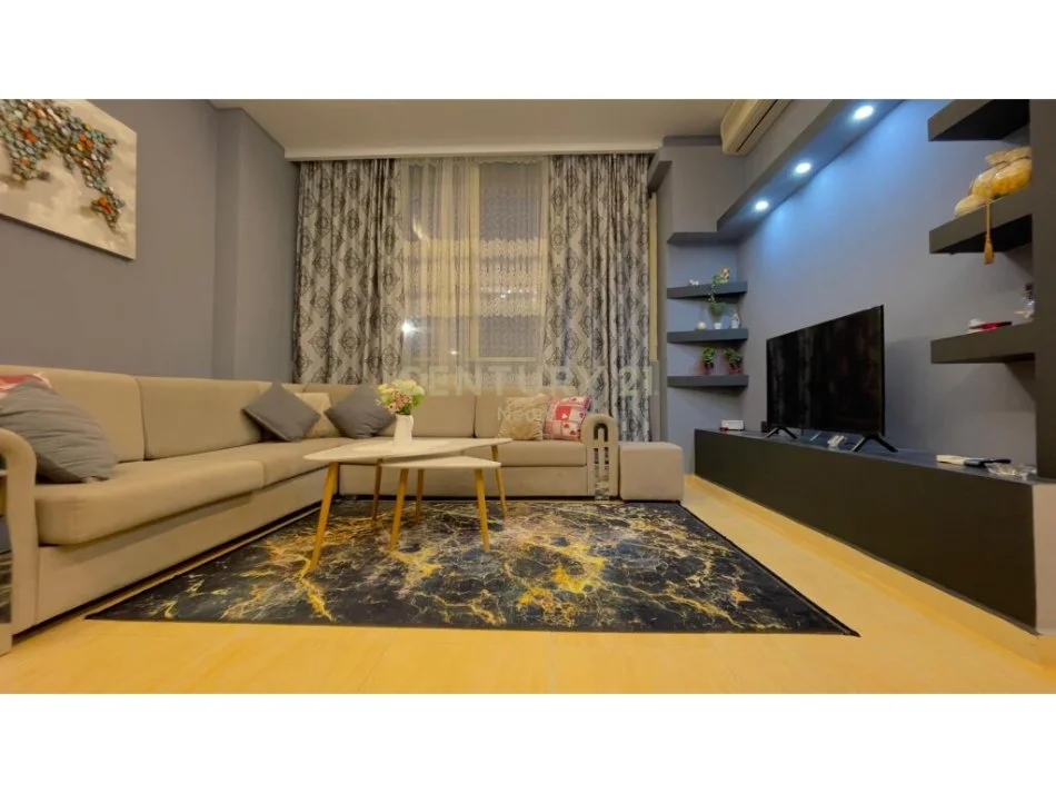 Tirane, jepet me qera apartament 2+1 Kati 1, 105 m² 450 € (fresk)