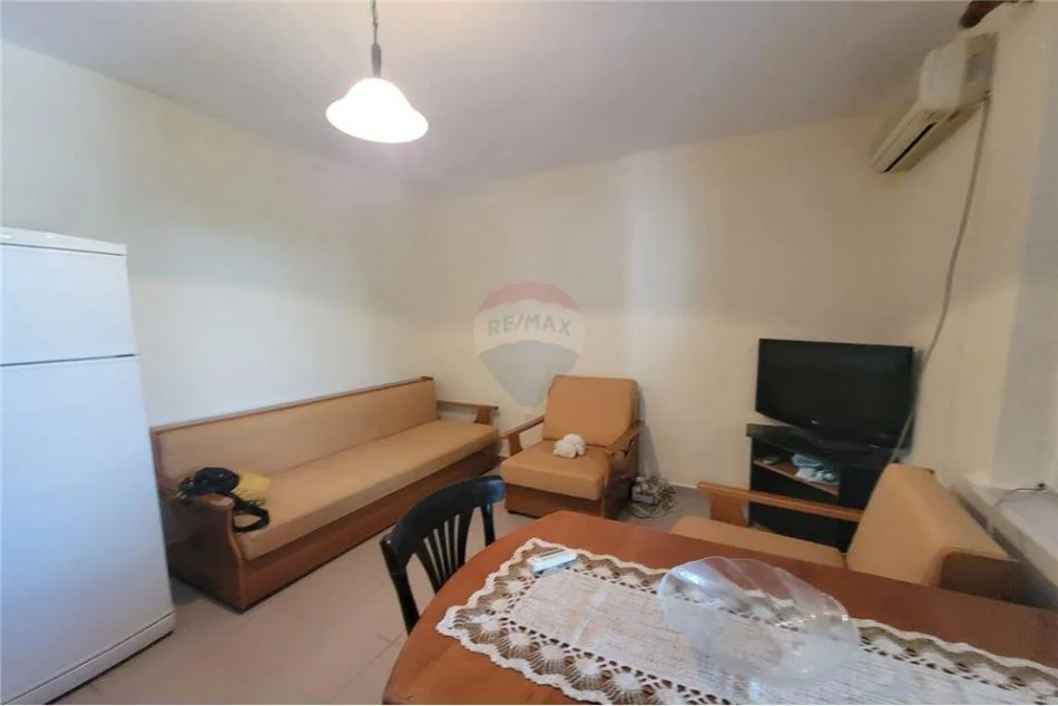 Tirane, jepet me qera apartament 2+1 Kati 2, 70 m² 400 € (BABE REXHA - 21 Dhjetori)