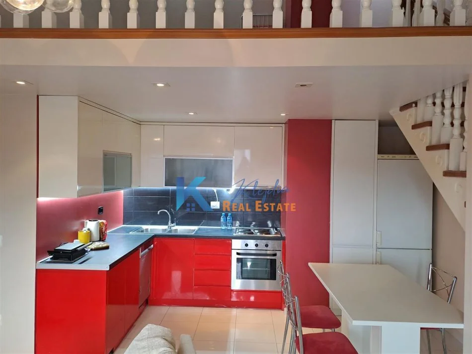 Tirane, jap me qera apartament 2+1+Ballkon Kati 5, 110 m² 400 € (Liqeni i Thate)