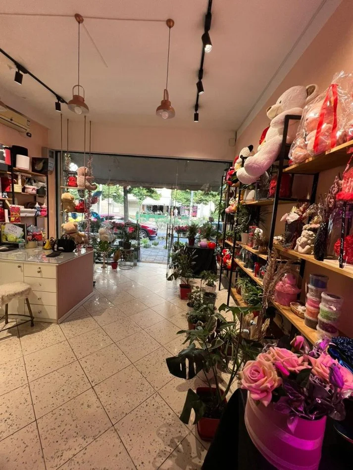 Tirane, shitet dyqan Kati 0, 70 m² (Bardhyl)