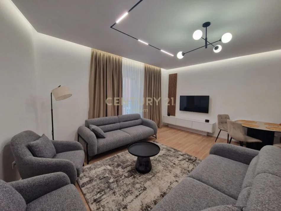 Tirane, jepet me qera apartament 2+1 Kati 2, 100 m² 1.000 € (Bulevardi i ri)