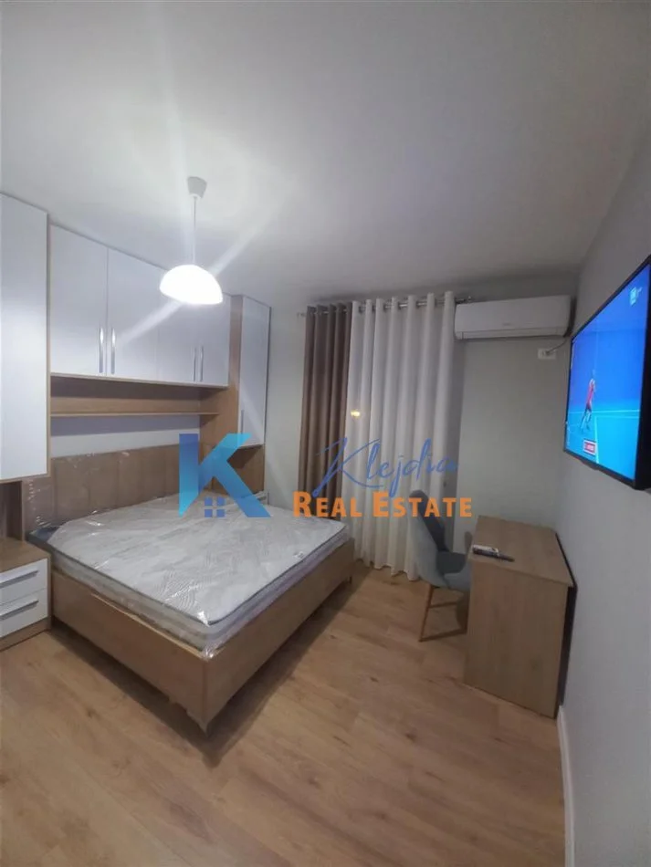 Tirane, jap me qera apartament 1+1 Kati 2, 45 m² (Zogu i Zi)