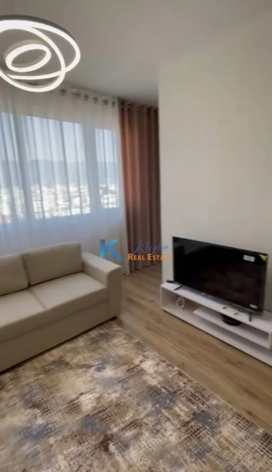 Tirane, jap me qera apartament 2+1+Ballkon Kati 10, 90 m² 500 € (Perballe Spitalit Amerikan 3)