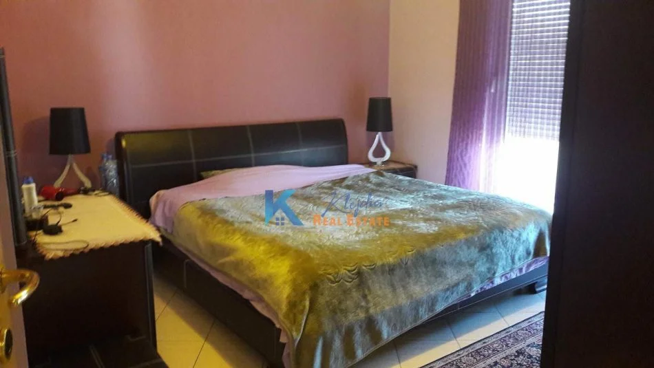 Tirane, jepet me qera apartament 2+1 Kati 8, 103 m² (Rruga e Elbasanit, afer Stadiumit)