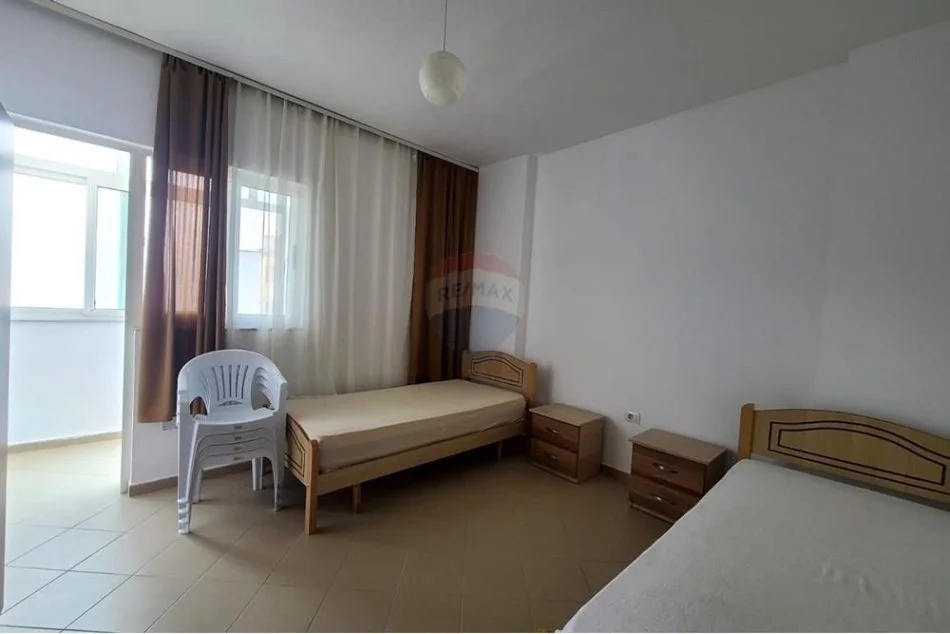 Tirane, jepet me qera apartament 2+1 , 75 m² 480 € (Don Bosko)