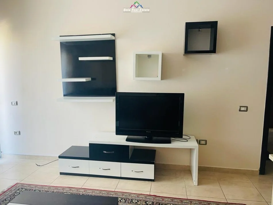 Tirane, jepet me qera apartament 2+1+Ballkon Kati 2, 85 m² 400 € (Rruga e Elbasanit, prane Pallatit te Brigadave)