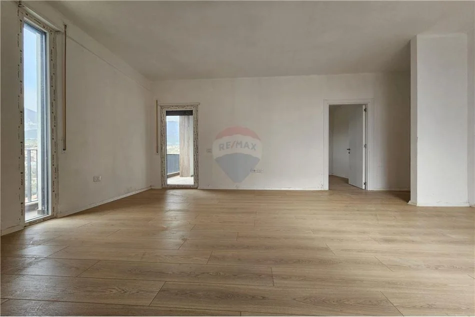 Tirane, shitet apartament 2+1 Kati 5, 97 m² 119.000 € (Rruga Ali Shefqeti - Shkoze - Ali Demi - News 24)