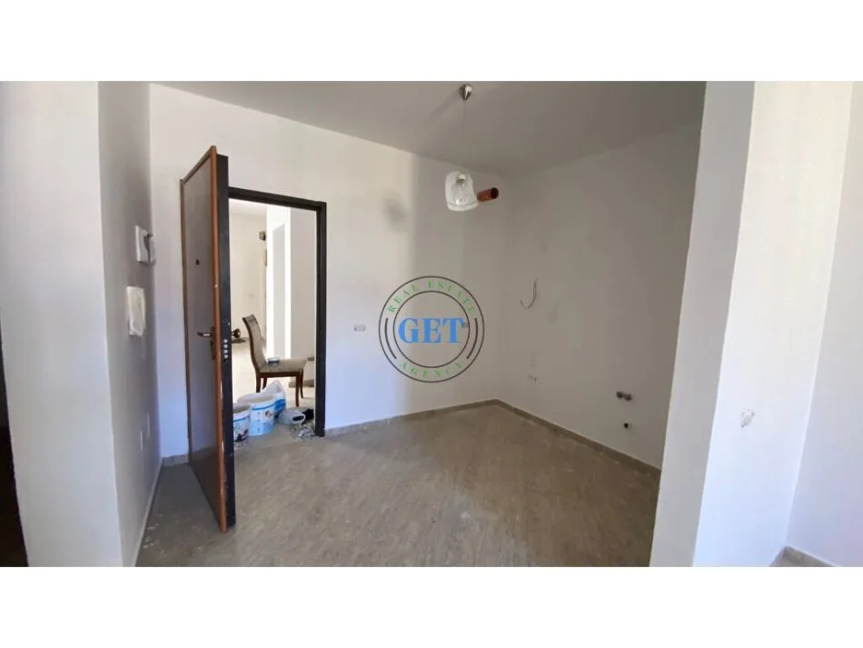 Durres, shitet apartament Kati 5, 82 m² 85.000 € (Plazh Hekurudha, Durres)