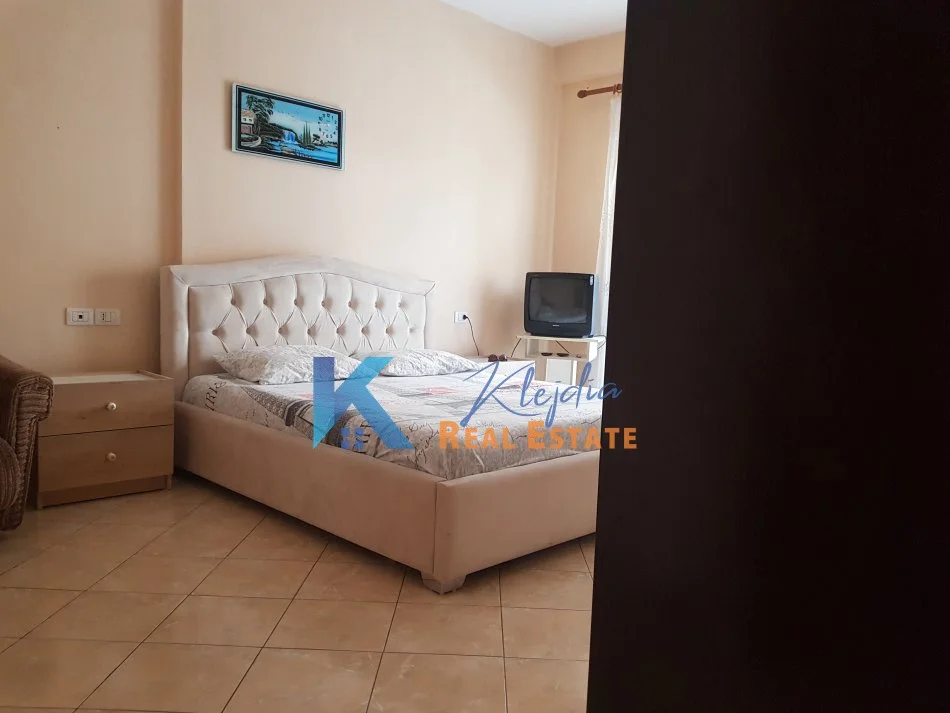 Tirane, jepet me qera apartament 2+1 Kati 2, 118 m² 500 € (Don Bosko, afer shkolles Qazim Turdiu)
