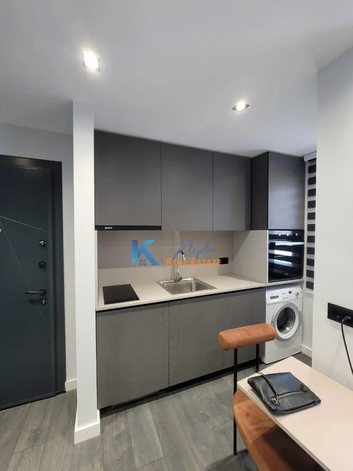 Tirane, shitet apartament 2+1 Kati 5, 60 m² 155.000 € (Mine Peza, afer rajonit nr.3)