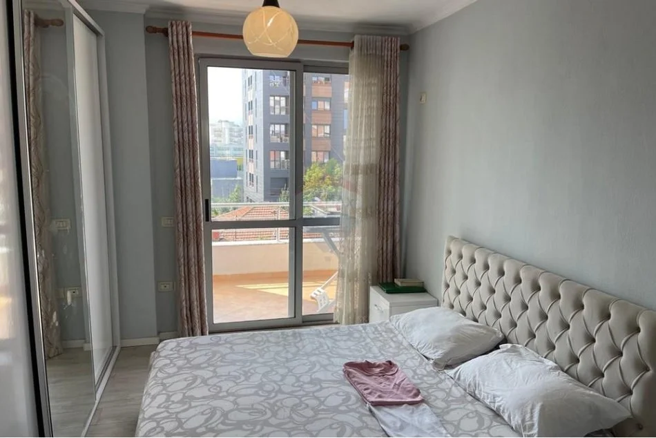 Tirane, shitet apartament 2+1 Kati 3, 111 m² 195.000 € (Pazari i Ri)