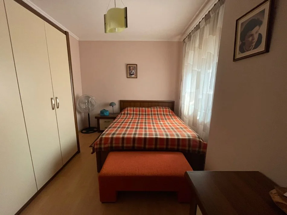 Tirane, shitet apartament 1+1+Ballkon Kati 5, 60 m² 150.000 € (qender)