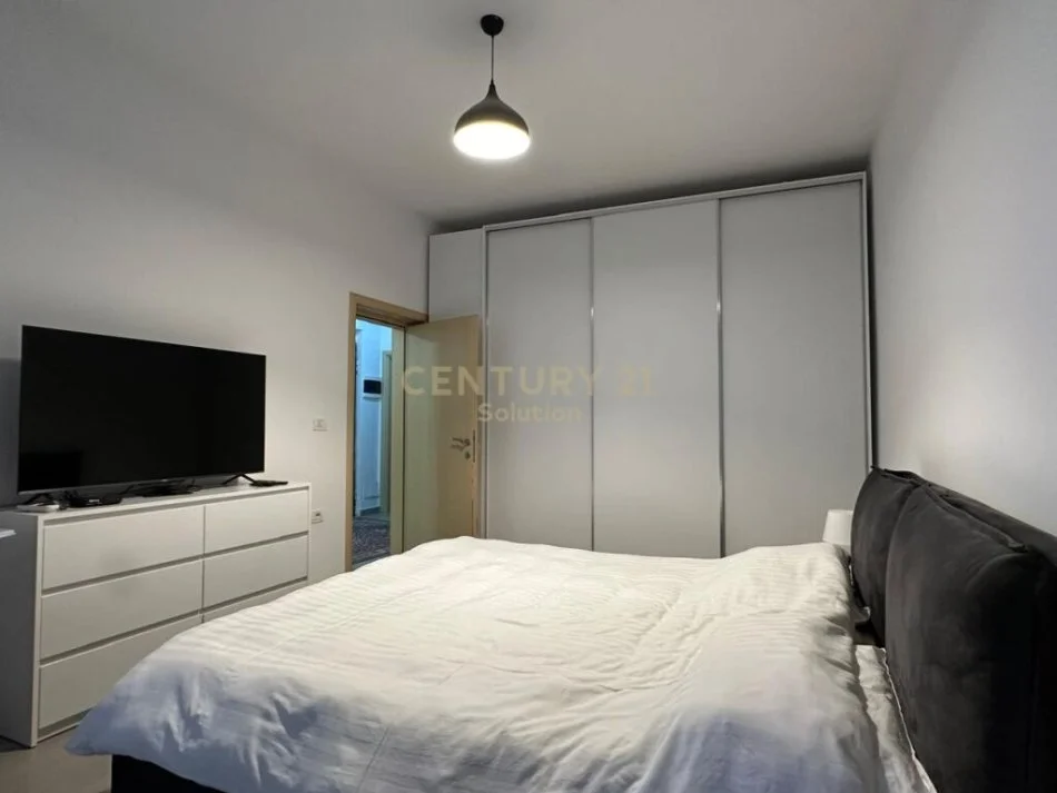 Tirane, jepet me qera apartament Kati 4, 70 m² 600 € 