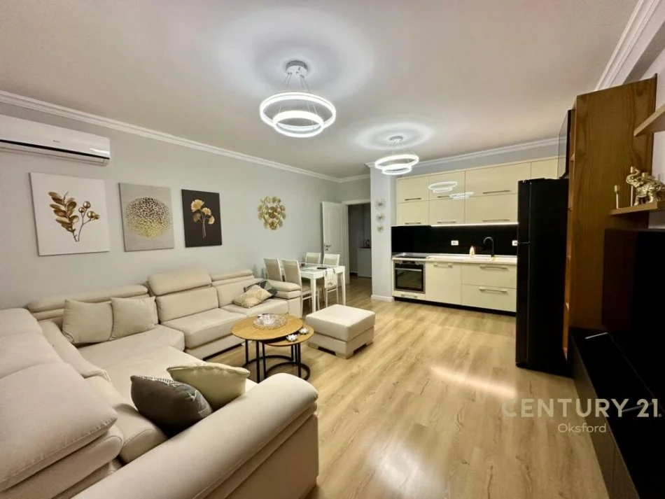 Tirane, shitet apartament 2+1 Kati 2, 113 m² 200.000 € (Rruga 5 Maji)