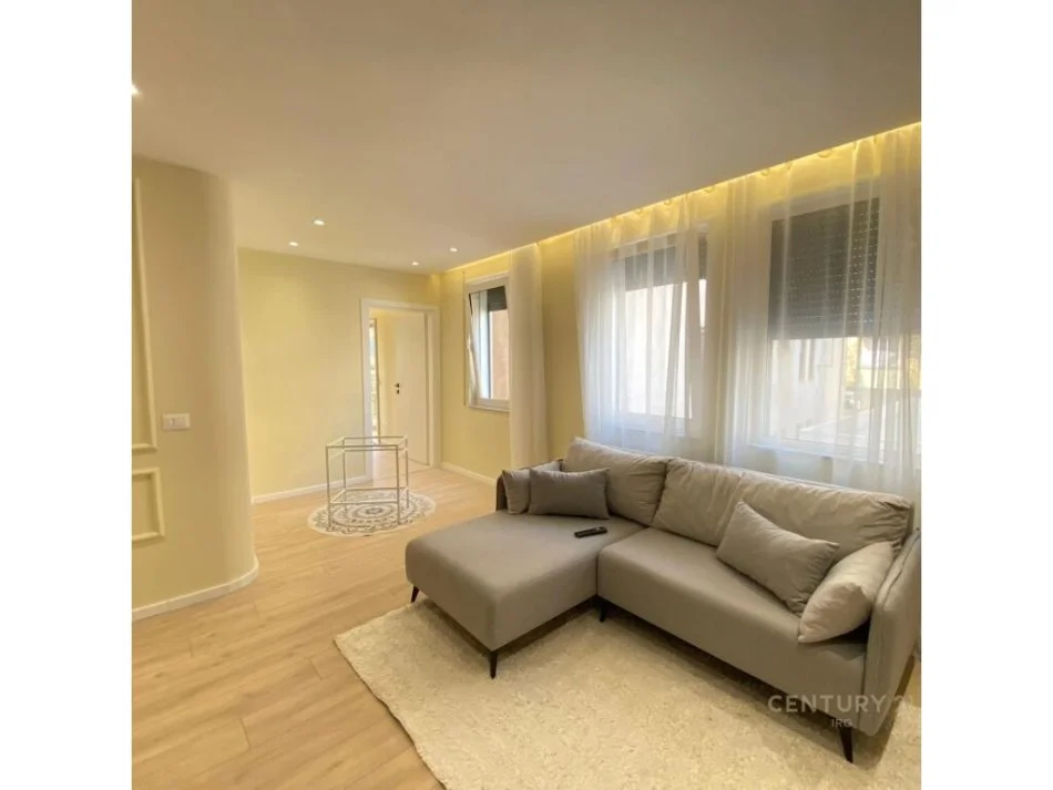 Tirane, shitet apartament 1+1+Ballkon Kati 2, 55 m² 120.000 € (Rruga Frang Bardhi)