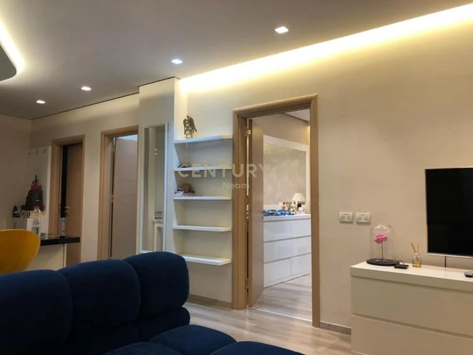 Tirane, shitet apartament 2+1+Ballkon Kati 2, 65 m² 175.000 € (Rruga Peti)