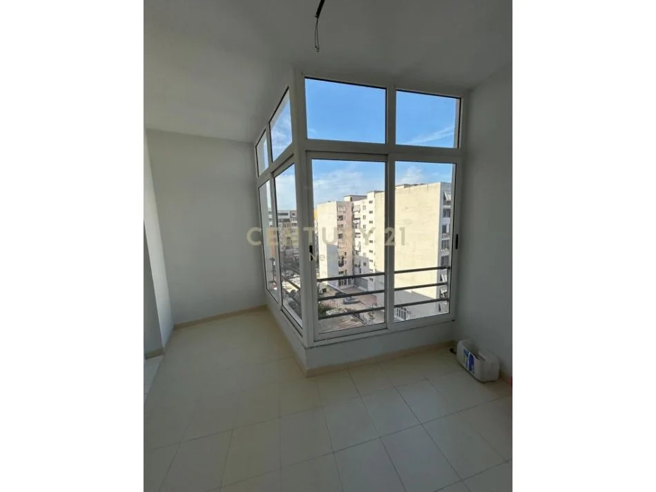 Tirane, shitet apartament 1+1 Kati 7, 67 m² 103.000 € (Rruga Teodor Keko)