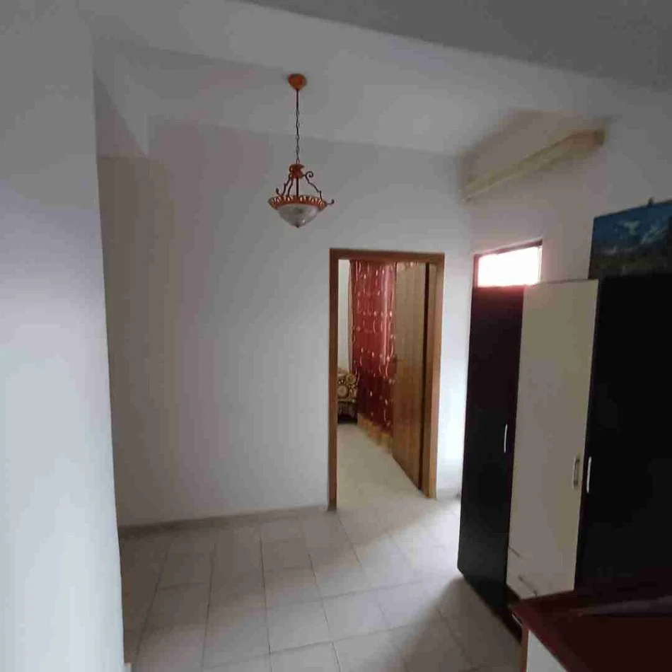 Tirane, shitet apartament 2+1+Ballkon Kati 1, 81 m² 138.000 € (Ali Demi)