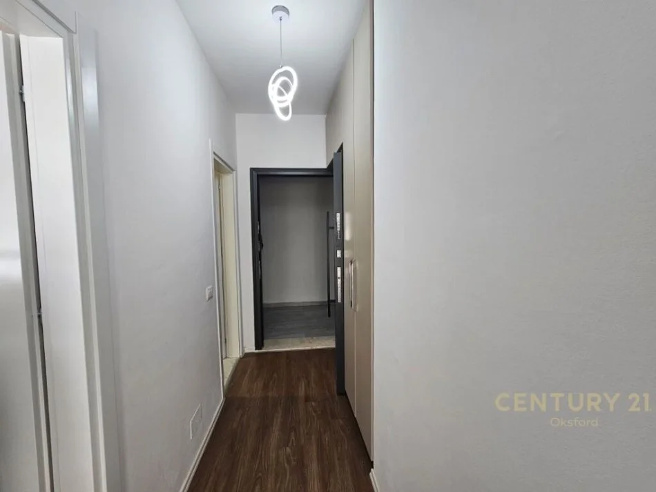 Tirane, shitet apartament 1+1 Kati 6, 67 m² 115.000 € (Rruga 3 Deshmoret)