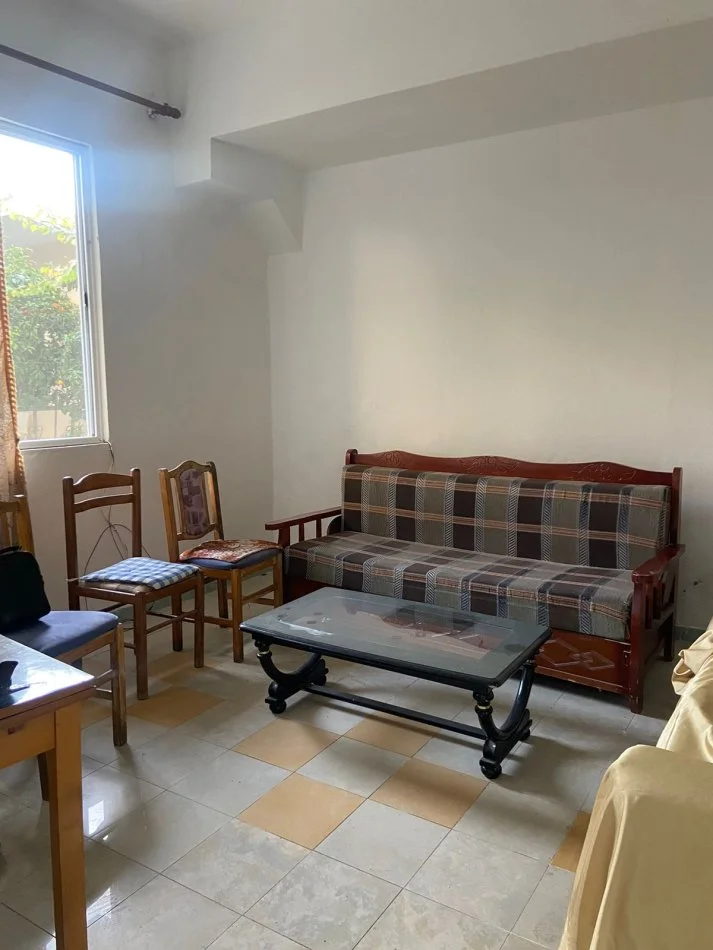 Vlore, jepet me qera apartament 1+1 Kati 0, 55 m² 150 € (te shkolla Xhyeri, Vlorë) RV46485