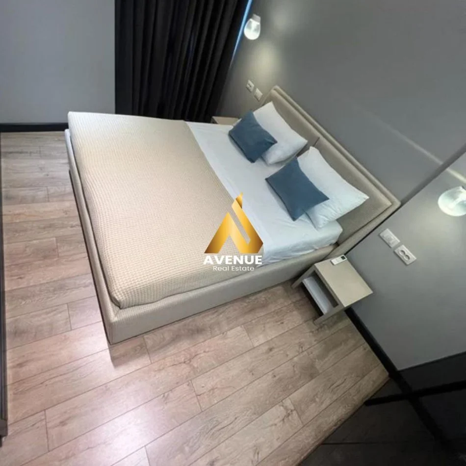 Tirane, jepet me qera apartament 2+1+Ballkon Kati 4, 80 m² 1.500 € (Rruga e Barrikadave)