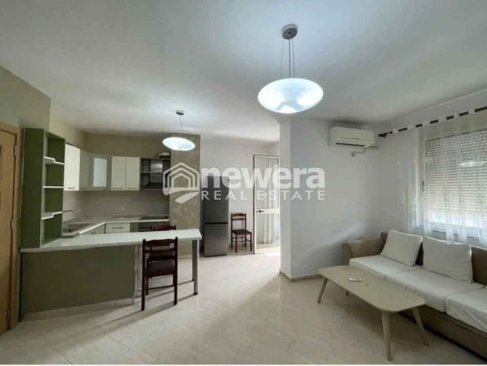 Tirane, shes apartament 2+1+Ballkon Kati 8, 125.000 € (loni ligori)