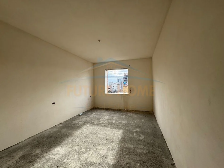 Tirane, shitet apartament 2+1 , 116 m² 100.550 € (KAMEZ)