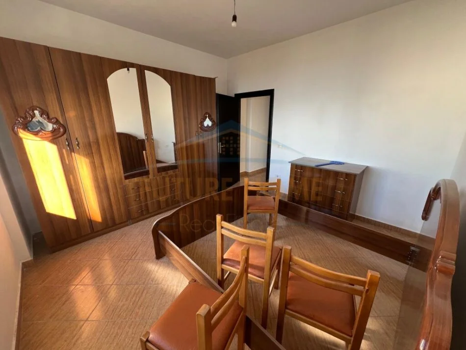 Durres Plazh, shitet 1+1+Aneks+Ballkon Kati 5, 66 m² 135.000 € (plazhi rrota e kuqe durres)