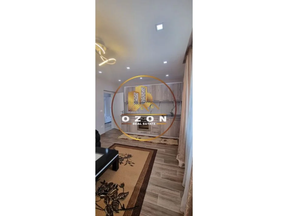 Tirane, shitet apartament 2+1 Kati 4, 121.000 € 