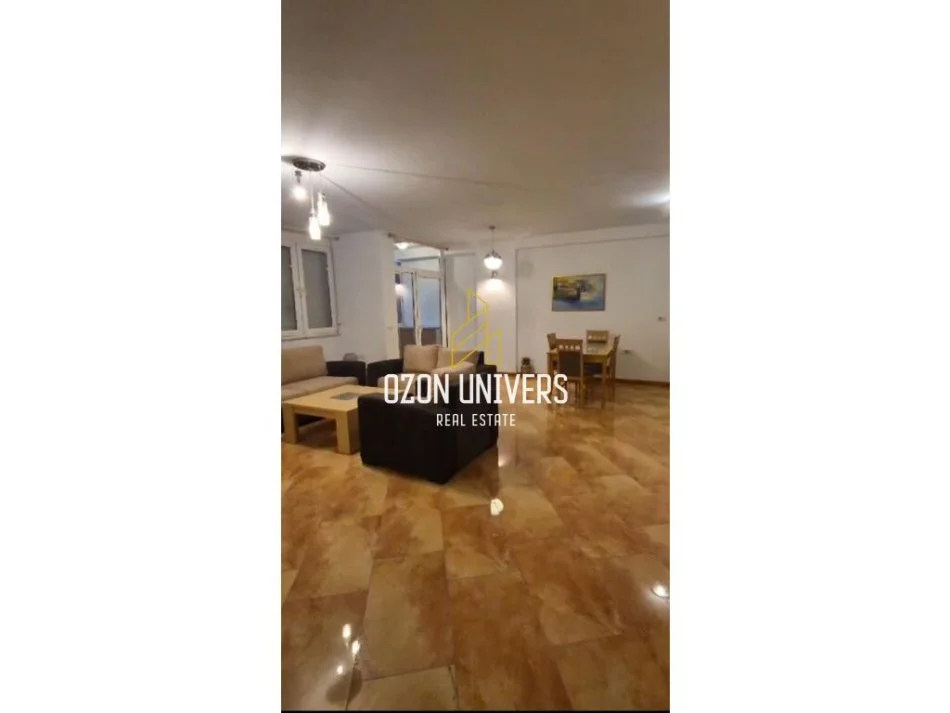 Tirane, jepet me qera 3+1 Kati 3, 119 m² 1.100 € (Ish Ekspozita)