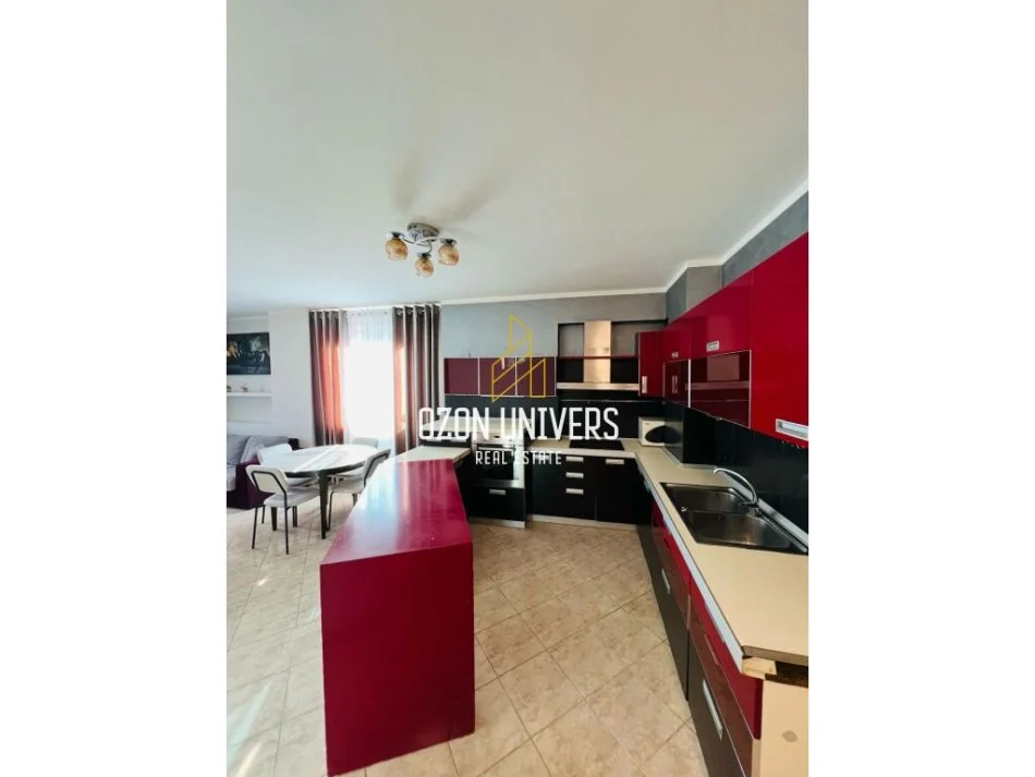 Tirane, jepet me qera apartament 2+1 Kati 10, 105 m² 600 € 