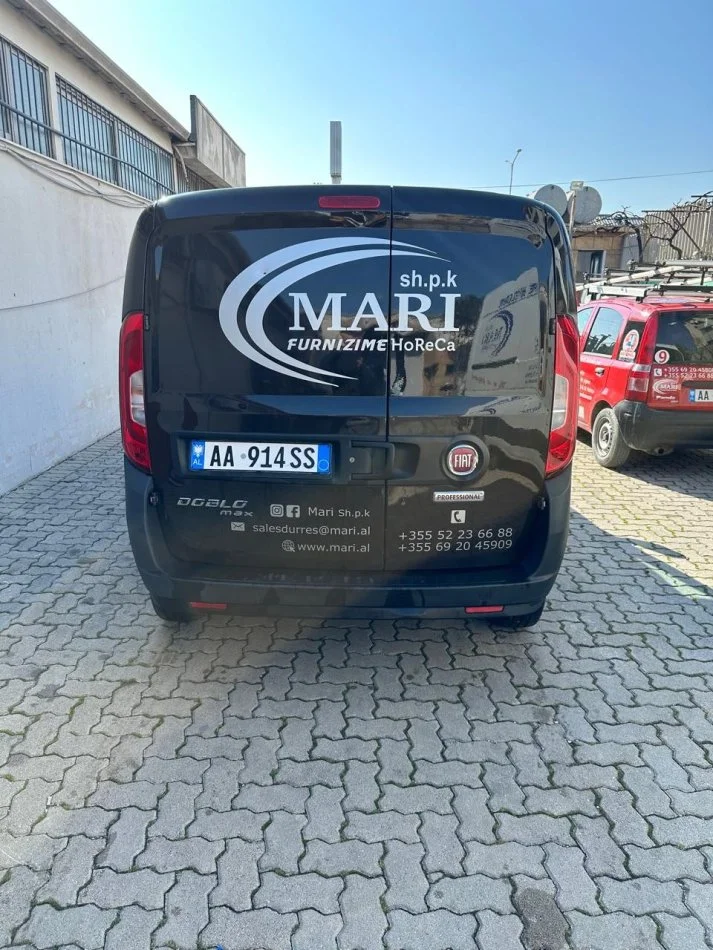 Durres, shitet Furgon FIAT DOBLO Benzin+Gaz, kafe manuale Kondicioner 156.000 km 8.000 €