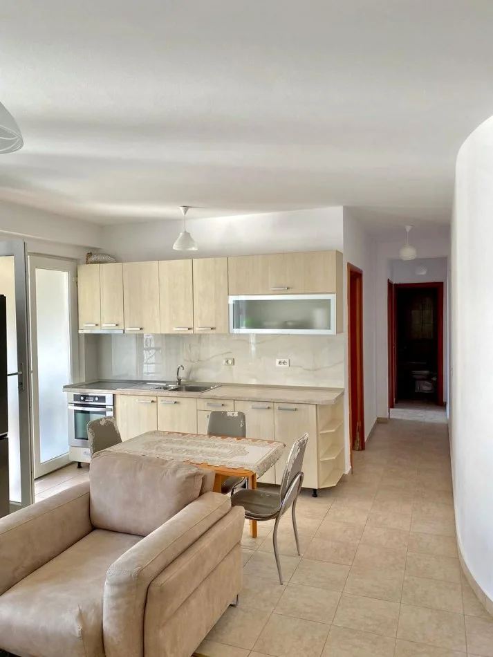 Tirane, jepet me qera apartament 2+1 Kati 2, 89 m² 550 € (Kodra e Diellit)