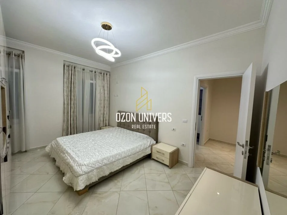 Tirane, shitet apartament 3+1+Ballkon Kati 3, 113 m² 227.000 € (Liqeni i Thatë)