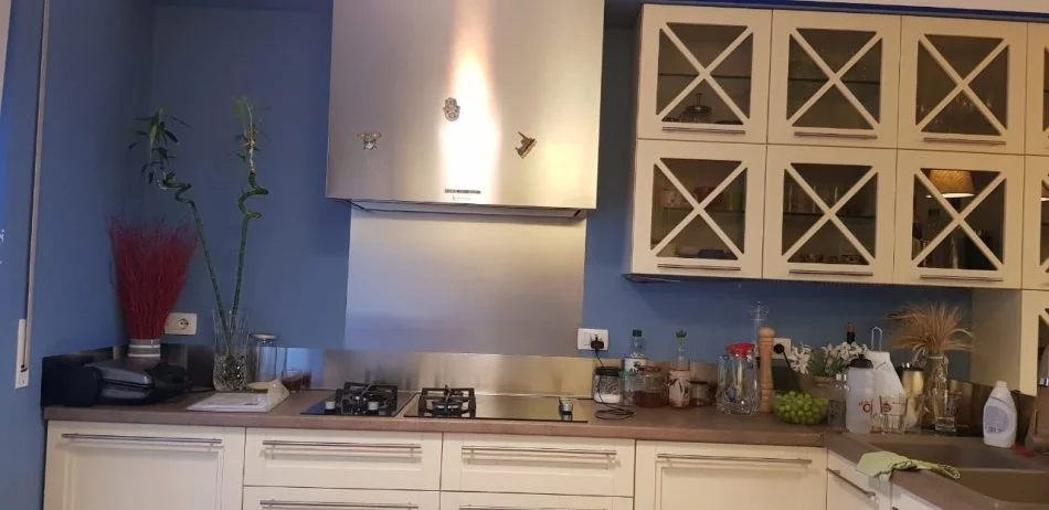 Tirane, jepet me qera apartament 3+1 Kati 4, 133 m² 1.100 € (Kodra e Diellit 2)