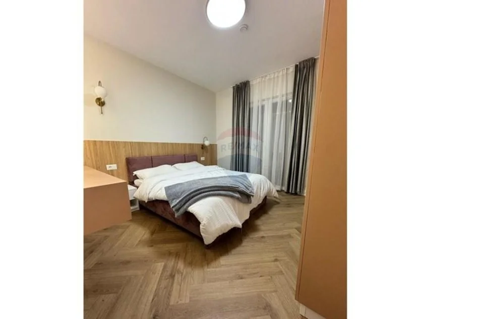 Tirane, jepet me qera apartament 1+1 Kati 1, 65 m² 450 € (5 Maj)