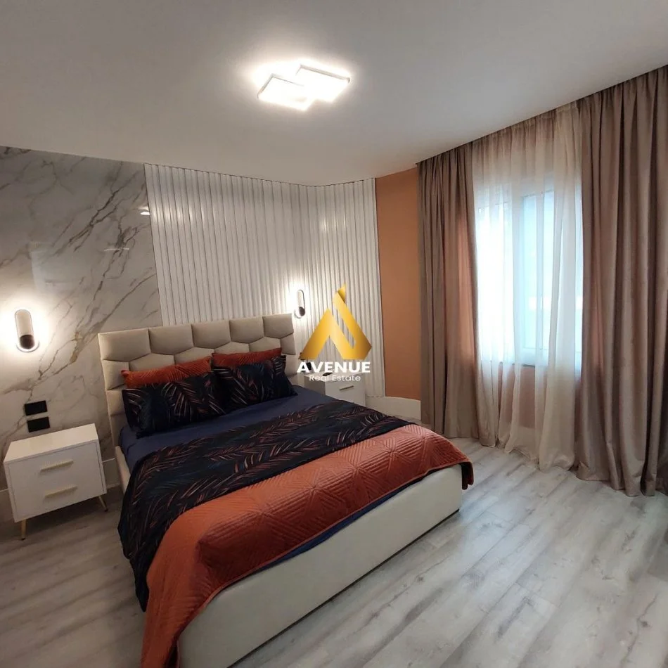 Tirane, jepet me qera apartament 2+1+Aneks+Ballkon Kati 6, 150 m² 2.000 € (vaso pasha)