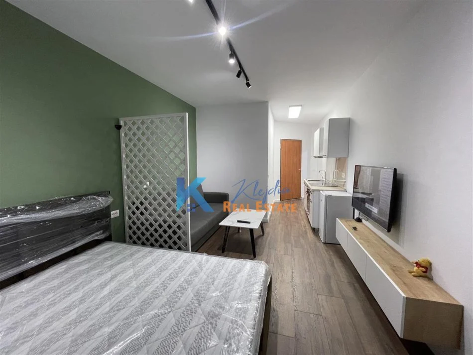Shqiperi, jap me qera garsonier Kati 6, 40 m² 360 € (Astir)