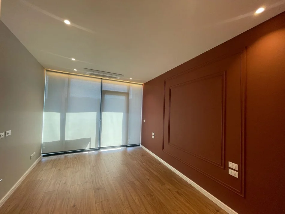 Tirane, jepet me qera zyre Kati 6, 100 m² 1.400 € (Lake View)