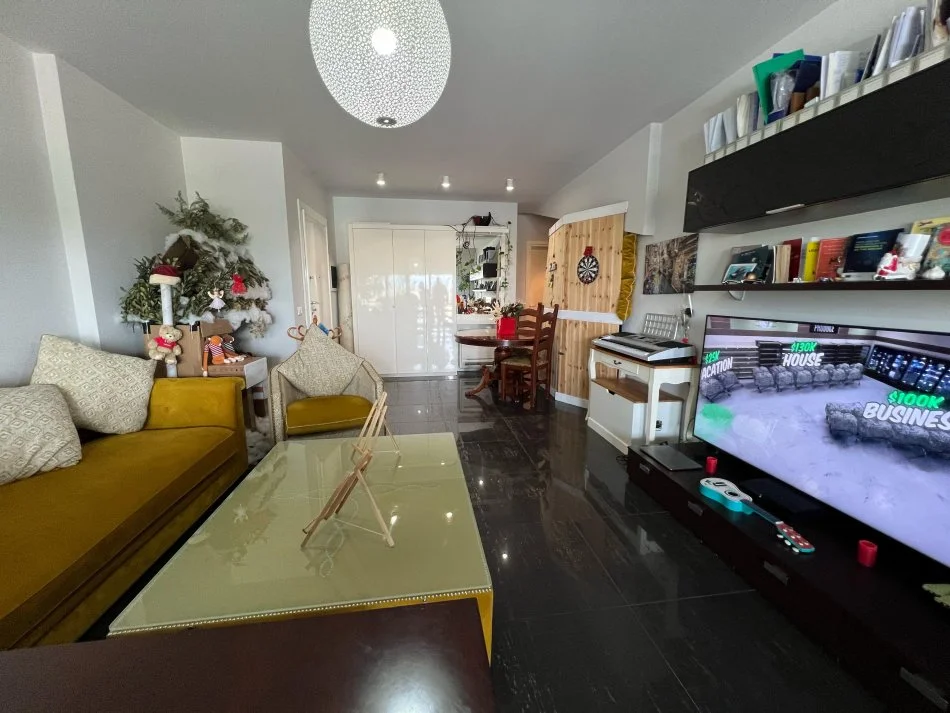 Shqiperi, jepet me qera apartament 2+1+Ballkon , 90 m² 1.500 € (Long Hill Residence)