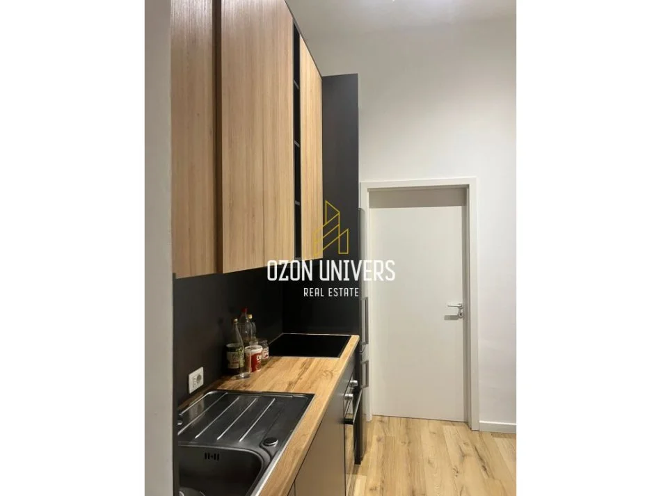 Tirane, jepet me qera apartament 1+1 Kati 0, 71 m² 500 € (Kompleksi Kontakt, 21 Dhjetori)