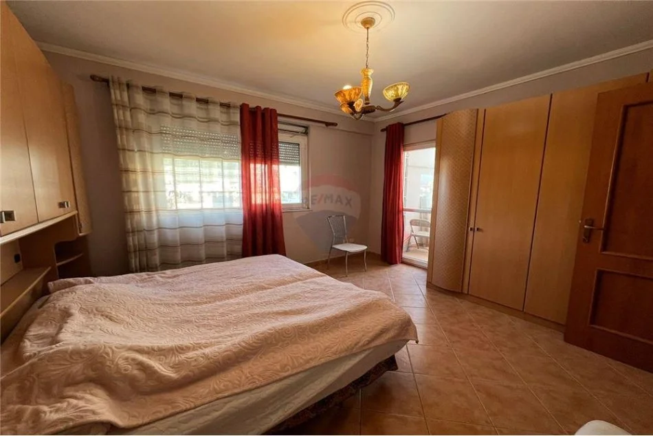 Tirane, jepet me qera apartament 2+1 Kati 9, 109 m² 600 € (Myslym Shyri)